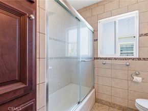10019 Rosecrans, Bellflower CA 90706