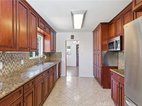 10019 Rosecrans, Bellflower CA 90706