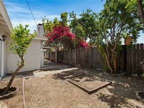 384 W 7th, Upland CA 91786