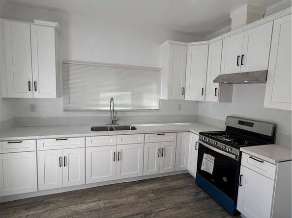 1364 E 20th Street, Los Angeles CA 90011