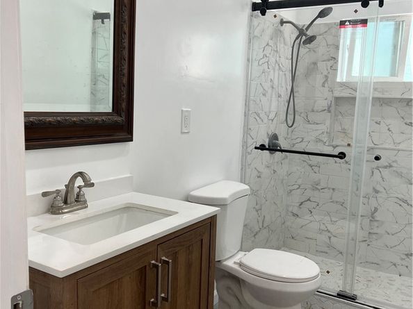 1364 E 20th Street, Los Angeles CA 90011