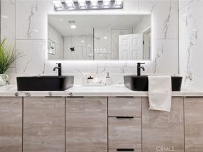 835 Sunset Avenue, Venice CA 90291