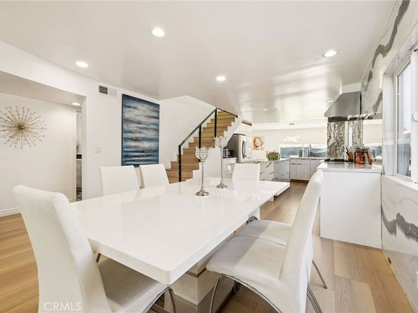 835 Sunset Avenue, Venice CA 90291
