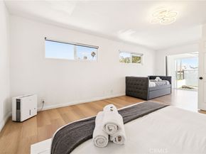 835 Sunset Avenue, Venice CA 90291