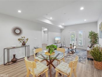 419 N Chandler Avenue