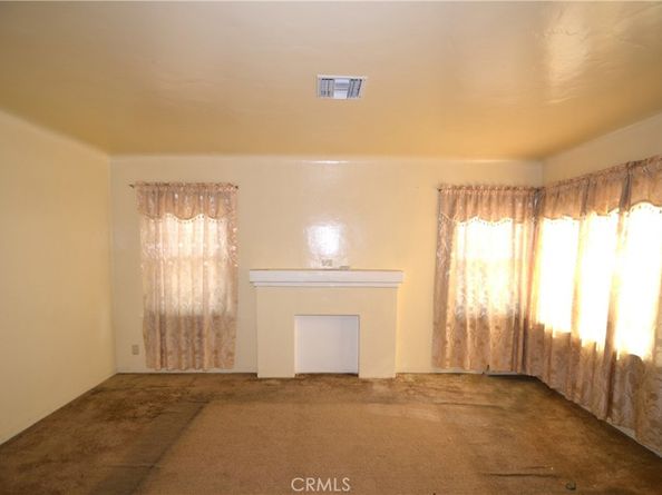 1515 W 98th Street, Los Angeles CA 90047