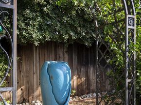 574 N Sunnyslope Avenue, Pasadena CA 91107