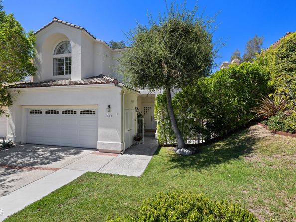 989 Calle La Primavera, Glendale CA 91208