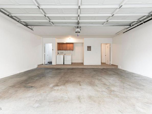 1502 Rock Glen Avenue G, Glendale CA 91205