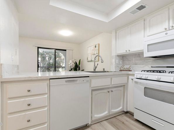 1502 Rock Glen Avenue G, Glendale CA 91205