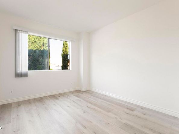 1502 Rock Glen Avenue G, Glendale CA 91205