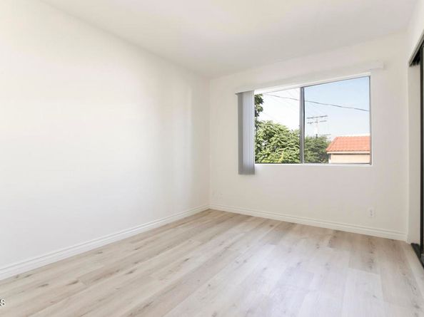 1502 Rock Glen Avenue G, Glendale CA 91205