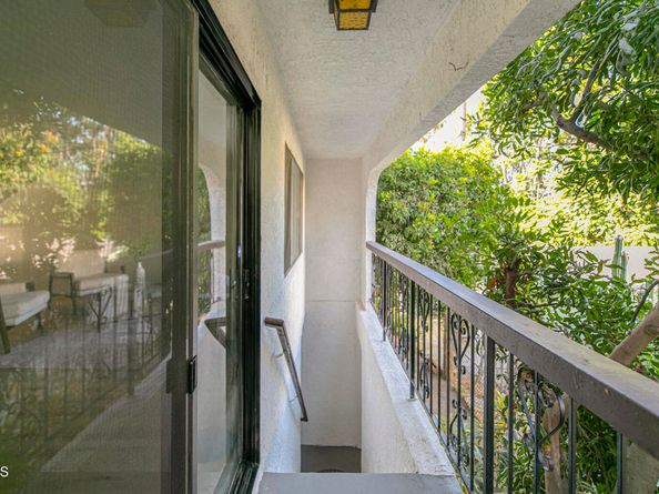 1502 Rock Glen Avenue G, Glendale CA 91205