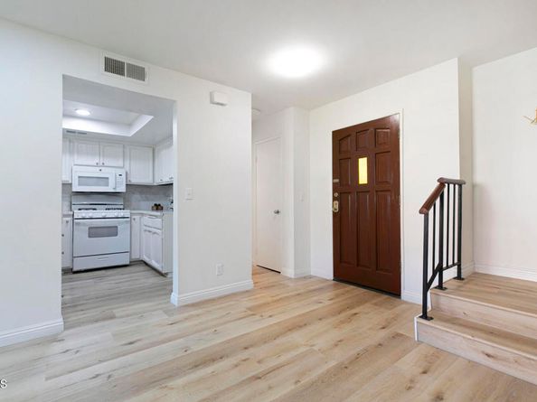 1502 Rock Glen Avenue G, Glendale CA 91205