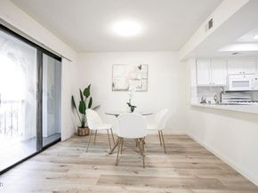 1502 Rock Glen Avenue G, Glendale CA 91205