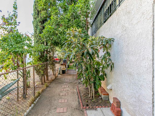 1502 Rock Glen Avenue G, Glendale CA 91205