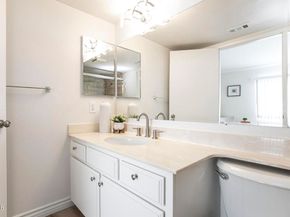 1502 Rock Glen Avenue G, Glendale CA 91205