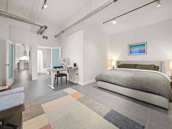 939 S Broadway 714, Los Angeles CA 90015