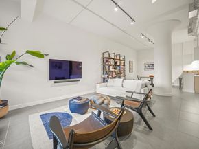 939 S Broadway 714, Los Angeles CA 90015