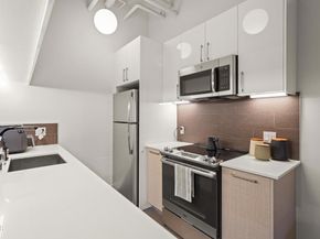 939 S Broadway 714, Los Angeles CA 90015