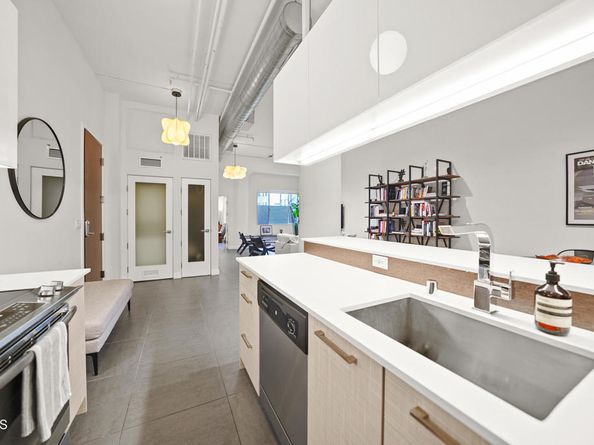 939 S Broadway 714, Los Angeles CA 90015