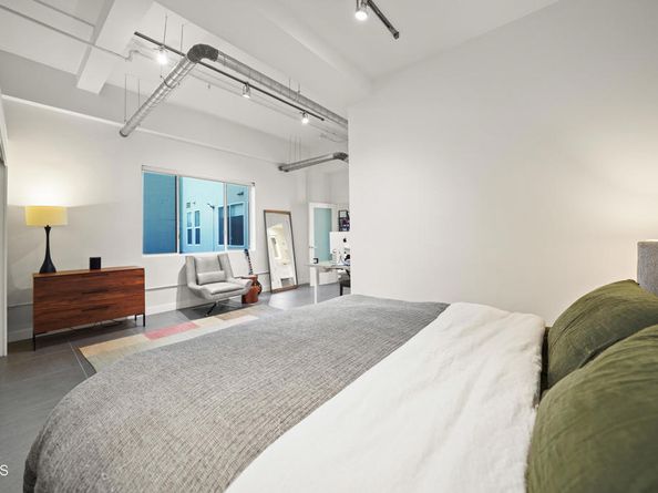 939 S Broadway 714, Los Angeles CA 90015