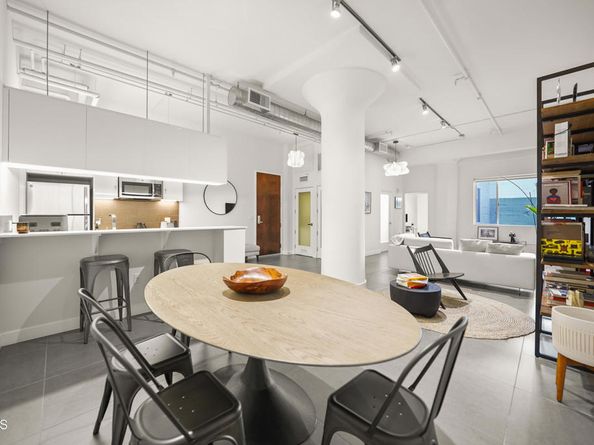 939 S Broadway 714, Los Angeles CA 90015