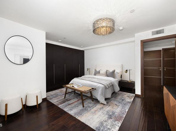 257 S Hudson Avenue 102, Pasadena CA 91101