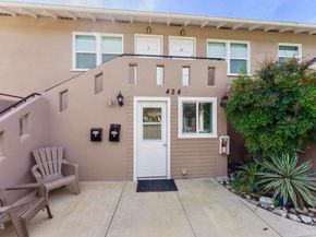 424 E Foothill Boulevard, Monrovia CA 91016