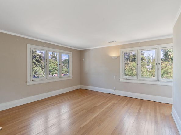 1205 S Oakland Avenue, Pasadena CA 91106