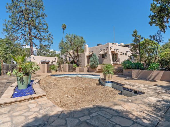 1205 S Oakland Avenue, Pasadena CA 91106
