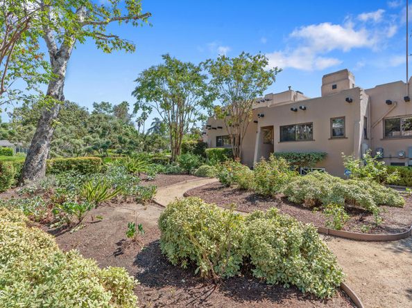 1205 S Oakland Avenue, Pasadena CA 91106