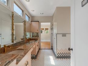 1205 S Oakland Avenue, Pasadena CA 91106