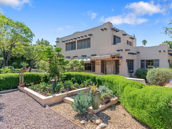 1205 S Oakland Avenue, Pasadena CA 91106
