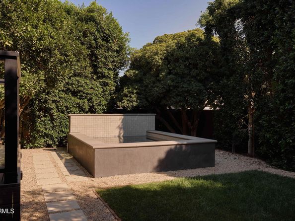 12406 La Maida St Street, Los Angeles CA 91607