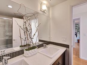 159 W Green Street 408, Pasadena CA 91105