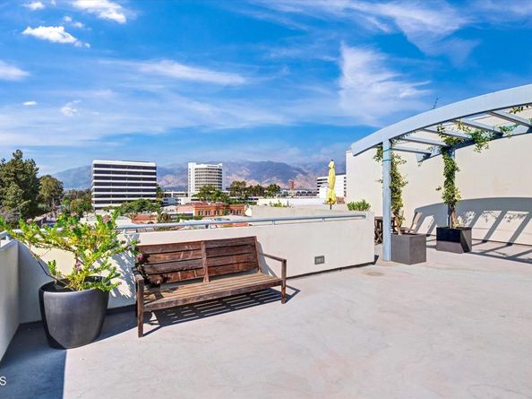 159 W Green Street 408, Pasadena CA 91105