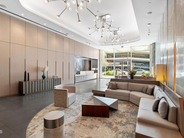 877 Francisco Street 1506, Los Angeles CA 90017