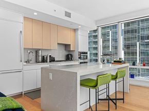 877 Francisco Street 1506, Los Angeles CA 90017