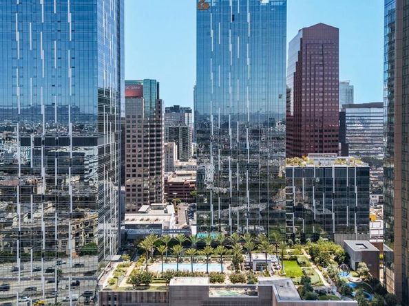 877 Francisco Street 1506, Los Angeles CA 90017