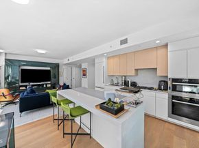 877 Francisco Street 1506, Los Angeles CA 90017