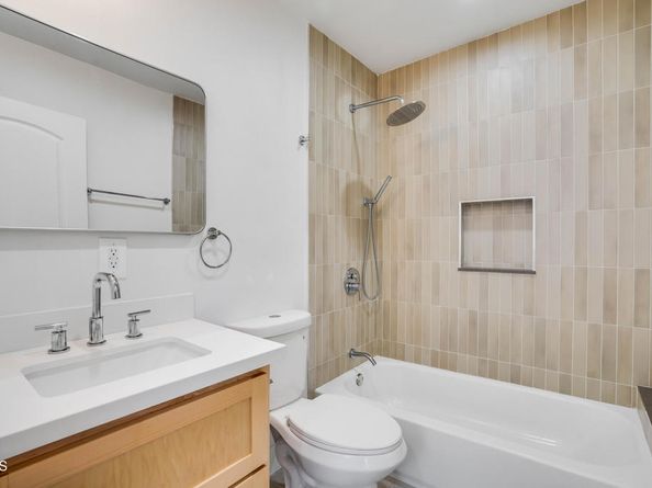 1210 W 70th Street, Los Angeles CA 90044