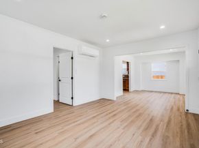 1210 W 70th Street, Los Angeles CA 90044