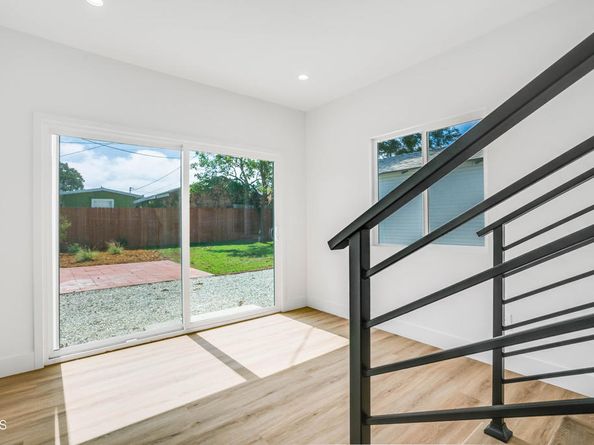 1210 W 70th Street, Los Angeles CA 90044