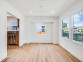 1210 W 70th Street, Los Angeles CA 90044