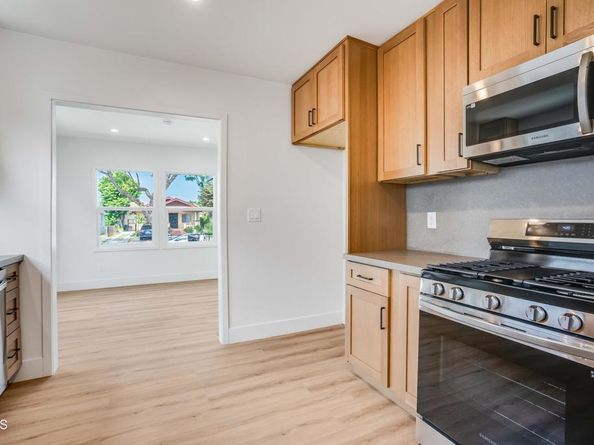 1210 W 70th Street, Los Angeles CA 90044
