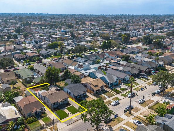 1210 W 70th Street, Los Angeles CA 90044