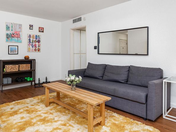 377 W California Ave #18, Glendale CA 91203