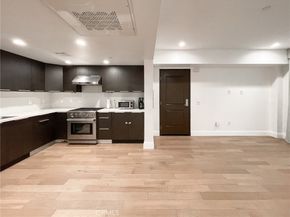 2939 Leeward Avenue 419, Los Angeles CA 90005