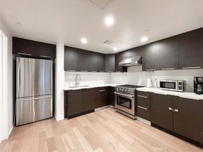 2939 Leeward Avenue 419, Los Angeles CA 90005